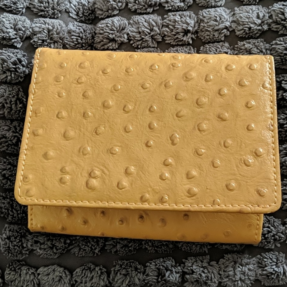 NWOT Gold leatherwallet